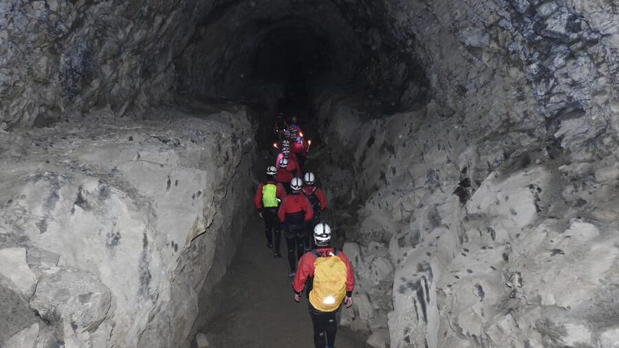 Ötztal: Guided Cave Tour for Beginners - Who should book this cave adventure?