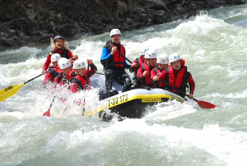 Ötztal: Rafting at Imster Canyon for Beginners - From the outdoor center to the Inn River