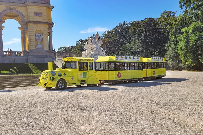 Panoramabahn Schoenbrunn - Stop 5: Tyrolean Garden Inn