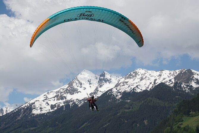 Paragliding in the morning - Key points to know before you book