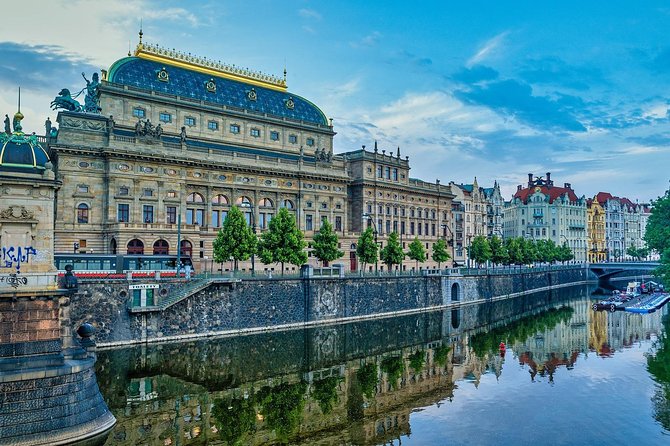 Prague private day tour from Vienna ( local guide ) - Who will enjoy this day most?