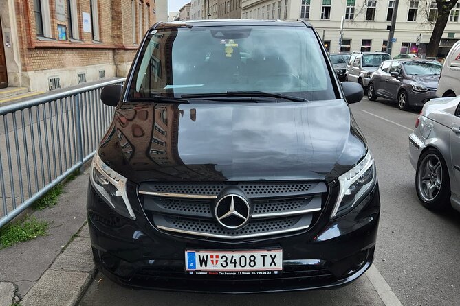 Private airport transfer in Vienna for up to 8 people in minibus - Is $135.26 good value?