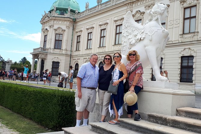 Private Belvedere Palace and Museum Tour - What the private format changes