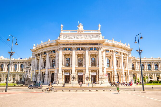Private Bike Tour of Vienna Top Attractions & Nature - The four-hour route: Belvedere and Karlsplatz