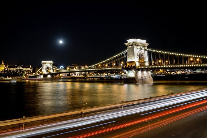 Private car or minivan transfer from Budapest to Vienna or back. - A private Budapest to Vienna ride made for door-to-door travel