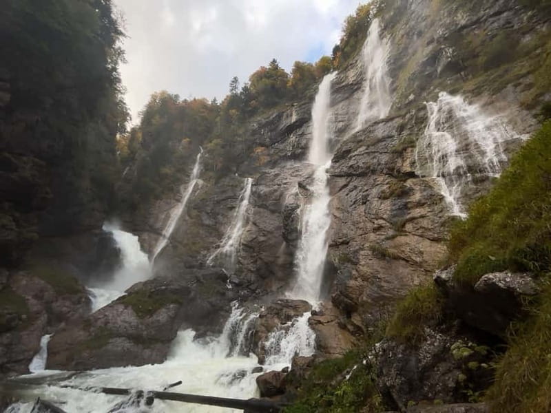 Private Day Highlight Tour of Hallstatt from Salzburg - Salzburg to Hallstatt by private van