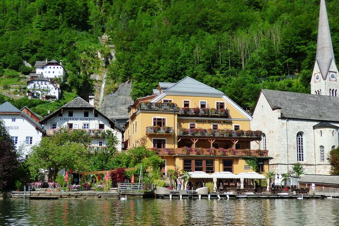 Private Day Tour of Hallstatt and Salzburg from Vienna - The road past Wolfgangsee and through the Alps
