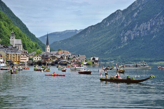 Private Day Tour of Hallstatt and Salzburg from Vienna - A ten-minute view at Traunsee