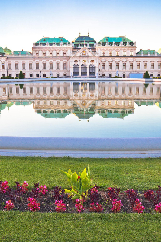 Private day trip: Budapest > Bratislava & Vienna, in English - Who should book this private day trip?