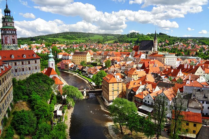 Private day trip from Linz to Cesky Krumlov and back - A Town Shaped by the Vltava River