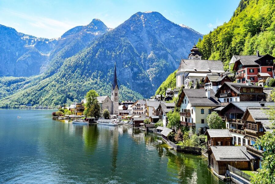 Private Hallstatt Full-Day Tour - St. Gilgen and Lake Wolfgang