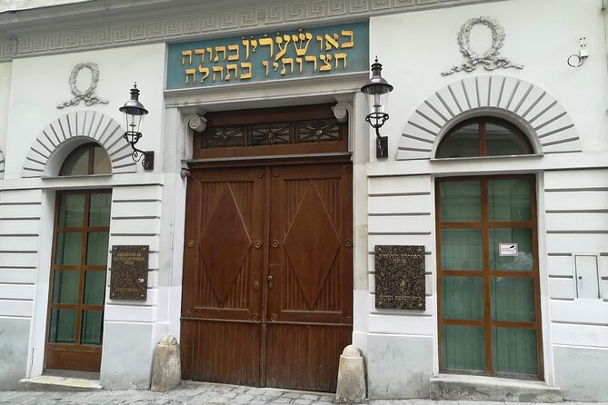 Private Jewish Vienna Walking Tour - Why the guide makes or breaks the experience