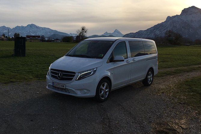 Private King Ludwig Tour to Herrenchiemsee Castle from Salzburg - Why the guide matters here