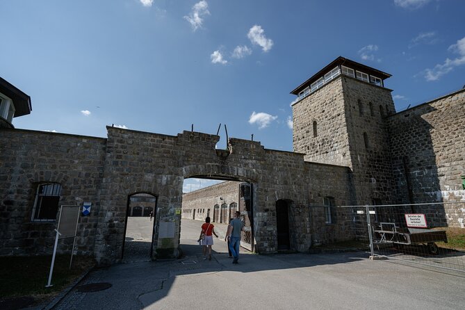 Private Memorial Tour from Vienna to Mauthausen & Eagle's Nest - What the $690 price really covers