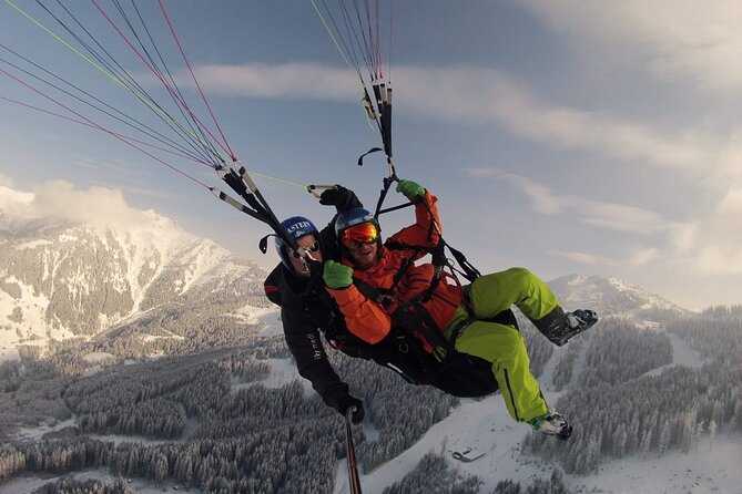Private paragliding tandem flight in Fulseck - Seeing the Salzburg Alps from the air
