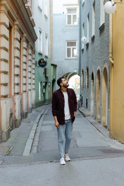 Private Photoshoot Walk Old Town of Graz - What the one-hour walk is designed to do