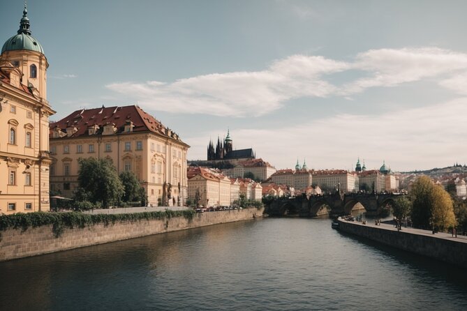 Private Scenic Transfer from Salzburg to Prague with 4h of Sightseeing - Four Hours of Sightseeing, Used Your Way
