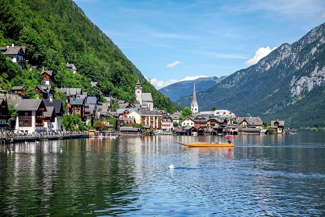 Private Tour: Salzburg Lake District and Hallstatt from Salzburg - Fuschlsee gives you an easy first photo stop