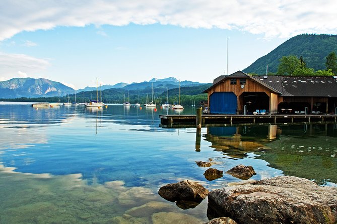 Private Tour Vienna to Salzburg via Wachau & Lake District - What the private vehicle and guide add