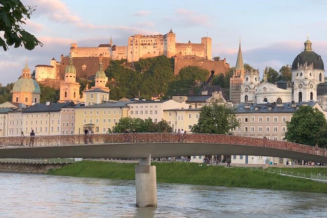 Private Transfer between Salzburg Airport and Salzburg City - Finding the driver in the arrival hall