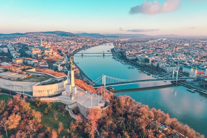 Private Transfer from Vienna to Budapest with 2 hours for sightseeing - Timing, traffic, and the Budapest arrival