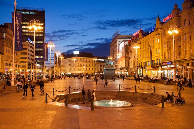 Private transfer from Zagreb - Vienna or Vienna - Zagreb - Varaždin and Trakošćan Castle in Croatia