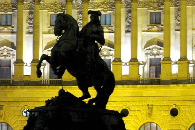 Private Vienna Evening Walk — Orientation for Your First Night - Guides who shape the evening