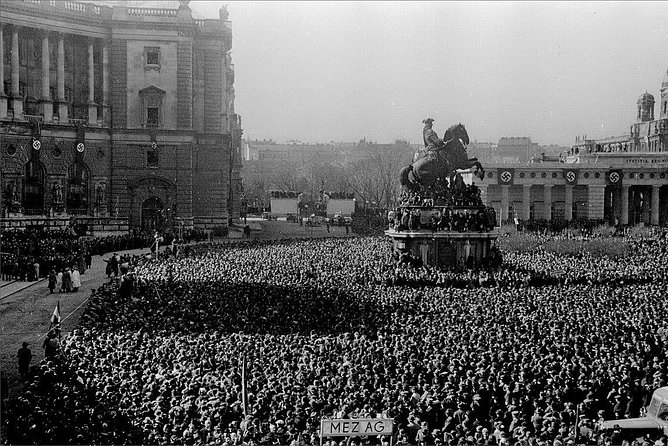 Private World War II Walking Tour in Vienna - Two and a half hours is enough for a serious introduction