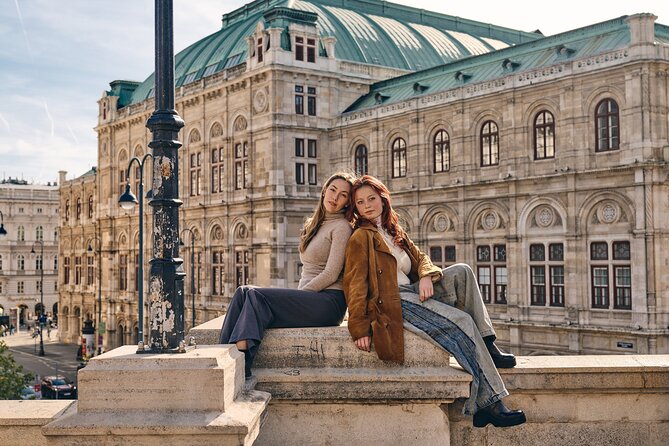 Professional Photographer in Vienna for your Vacations - The Staatsoper brings a grand Viennese backdrop