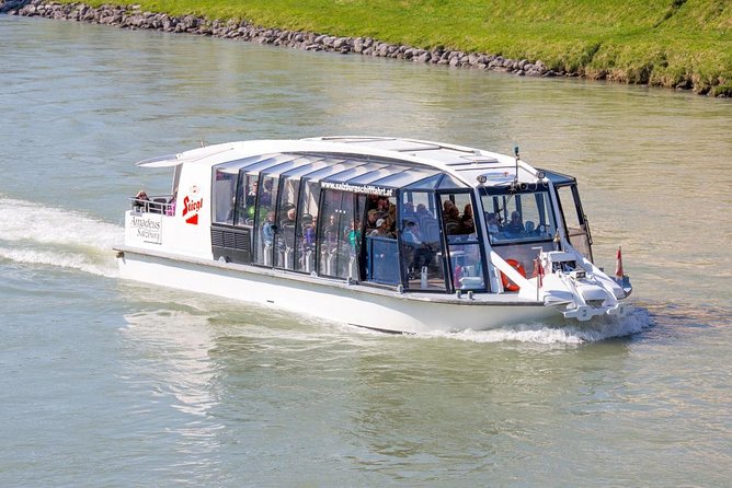 River Cruise to Hellbrunn, Palace & world-famous trick fountains - How much time do you really get?