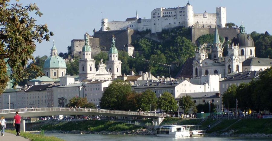 Salzburg 2.5-Hour Walking Tour: Mozart, Old Town & More - From Mirabell Palace to Salzburg’s river crossing