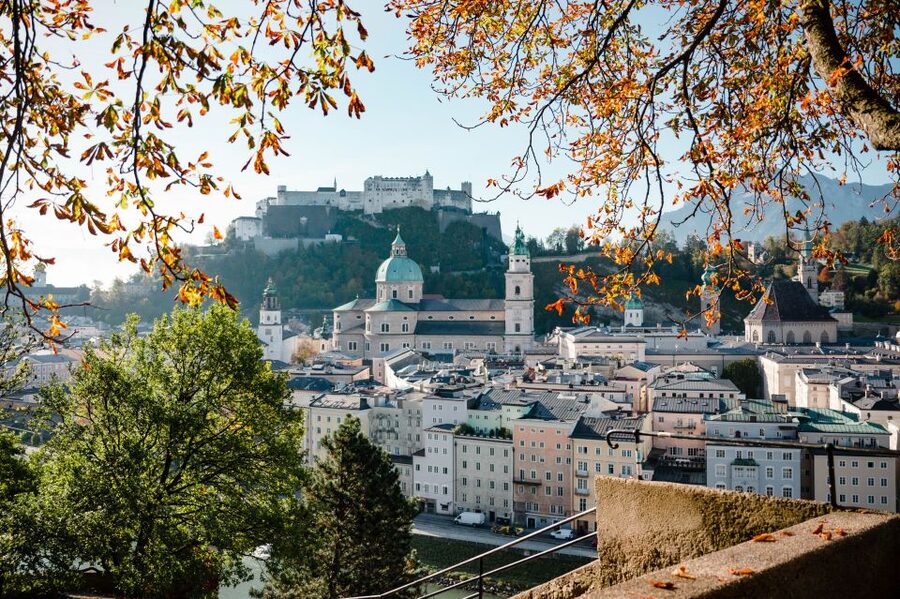 Salzburg: 2-Hour Guided Walking Tour with a Photographer - Down through Steingasse, one of Salzburg’s oldest lanes