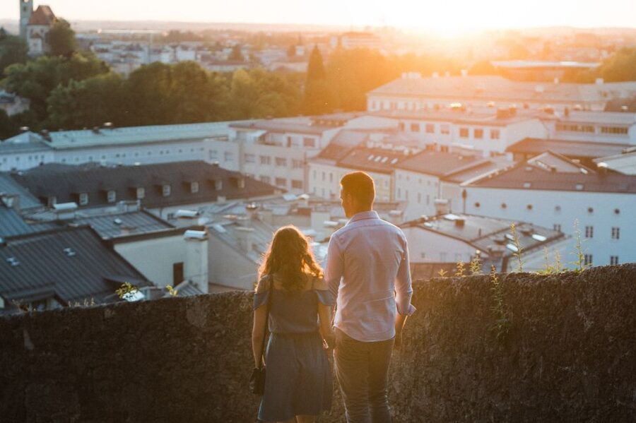 Salzburg: 2-Hour Guided Walking Tour with a Photographer - Who should book this walk?