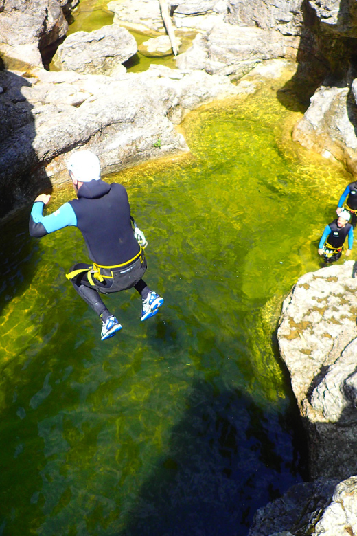 Salzburg: 4-Hour Guided Canyoning Trip for Beginners - What to pack and what to wear