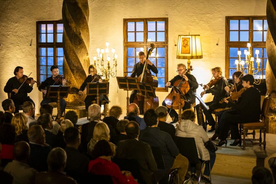 Salzburg: Best of Mozart Fortress Concert and Dinner - Classic or Golden VIP?