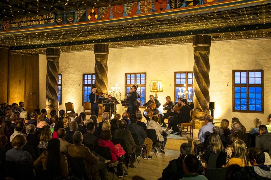 Salzburg: Best of Mozart Fortress Concert and Dinner - The funicular ride up to Hohensalzburg
