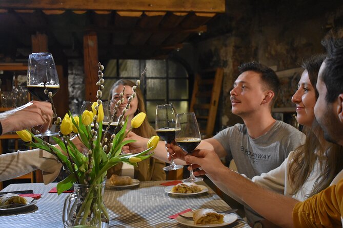 Salzburg Christmas Cookies and Apple Strudel Cooking Lesson - Key points to know before you book