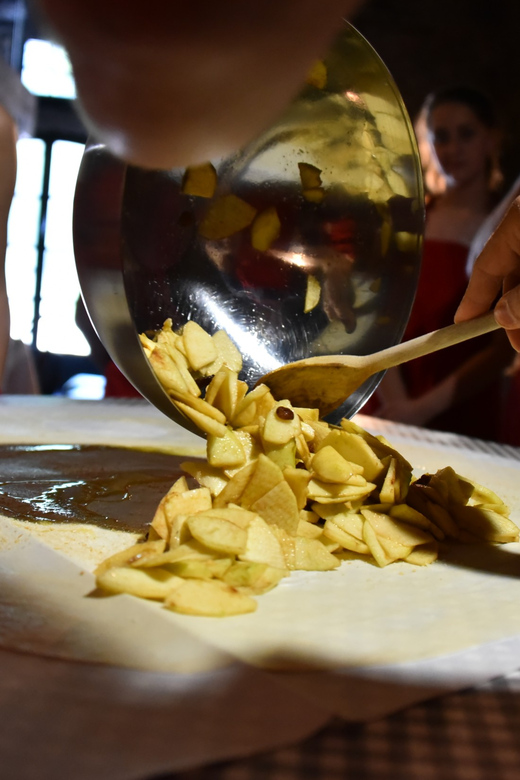 Salzburg: Dinner Cooking Class and Music - Key points to know