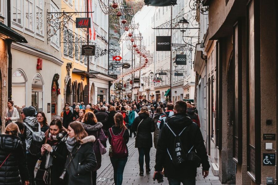 Salzburg: Express Walk with a Local in 60 minutes - Key points at a glance