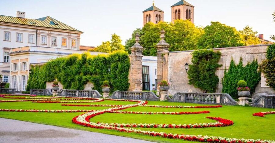 Salzburg: Life of Mozart Private Guided Walking Tour - Key points at a glance