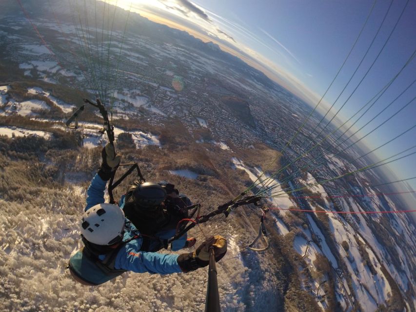 Salzburg like an eagle: tandem paragliding from Gaisberg - The takeoff: a short burst of excitement