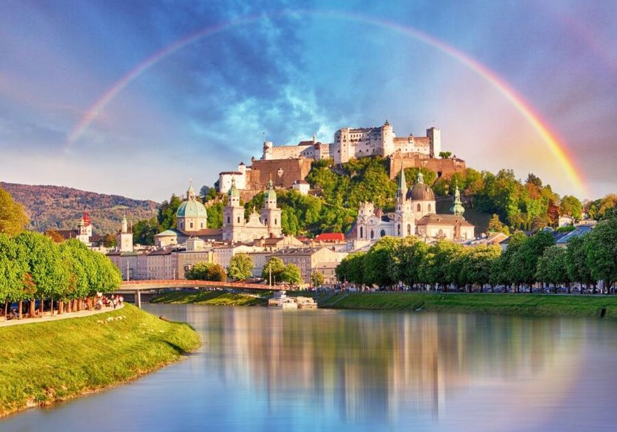 Salzburg: Old Town, Mozart, & Mirabell Gardens Walking Tour - Churches that explain Salzburg’s power