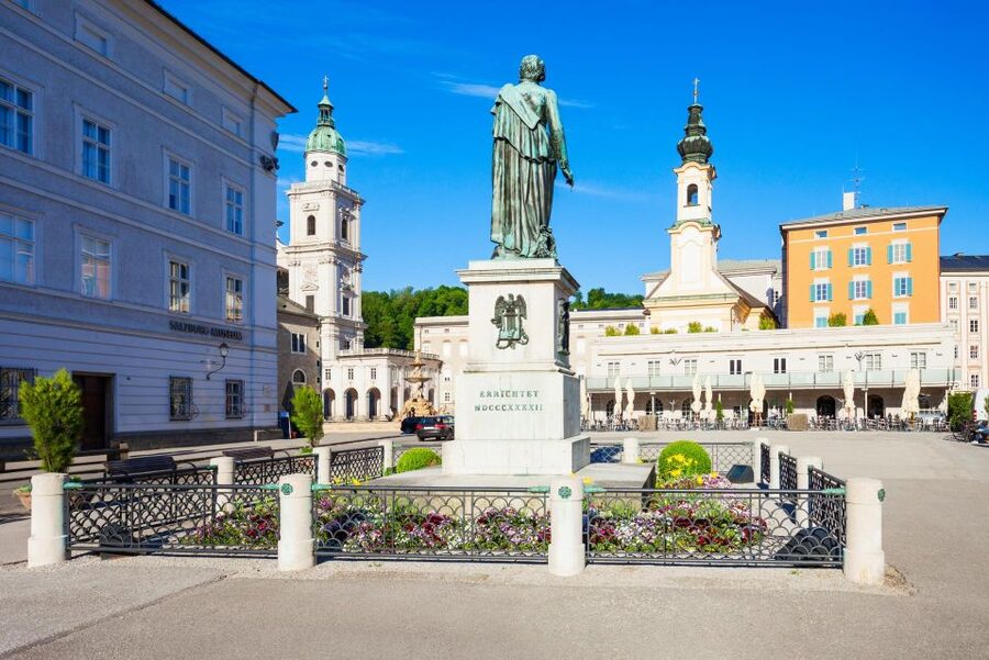 Salzburg: Old Town, Mozart, & Mirabell Gardens Walking Tour - Residenzplatz and the best fortress view
