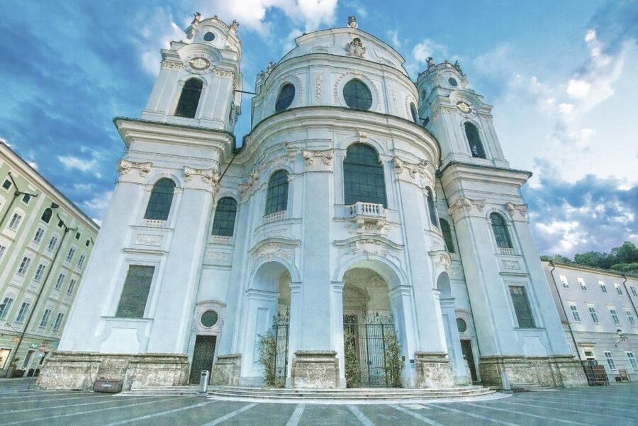 Salzburg: Old Town, Mozart, & Mirabell Gardens Walking Tour - Price, group size, and practical value