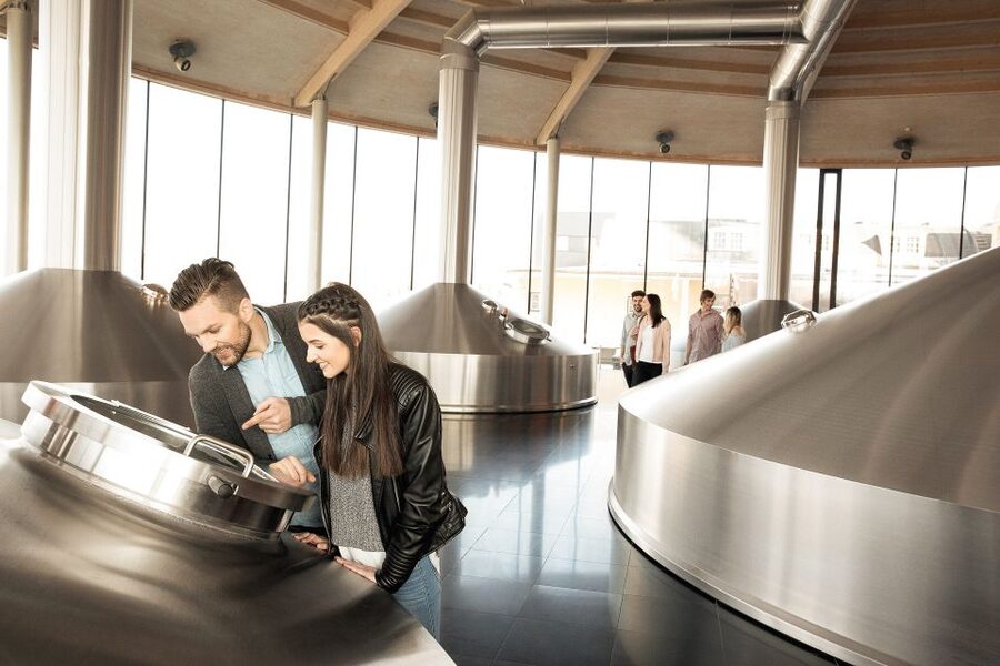 Salzburg: Stiegl Brewery Tour with Beer Tasting - The gift shop and restaurant extend the visit