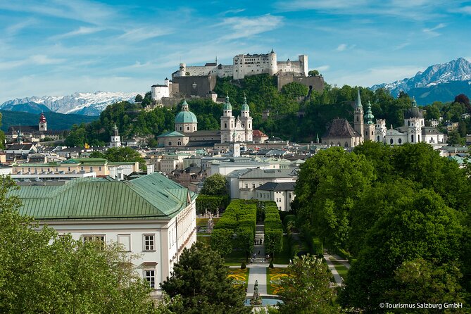 Salzburg Super Saver: Hallstatt & Original Sound of Music Tour - Leopoldskron: the first film stop