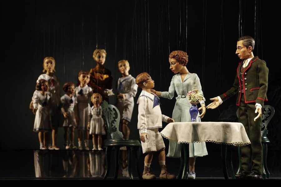 Salzburg: The Sound of Music at Marionette Theater Ticket - How the 105-minute performance works