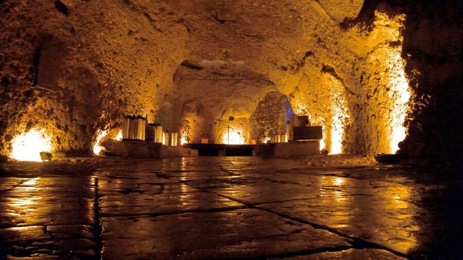 Salzkammergut: Sandstone Beer Cellar Tour - What the Ice Age has to do with the cellar