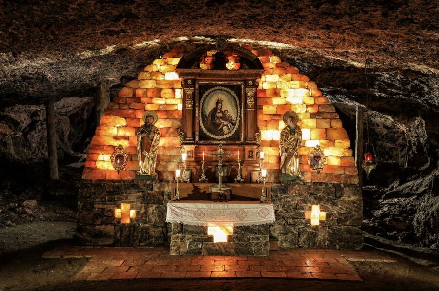 Salzwelten Altaussee: Salt Mine Entrance Ticket - Who should book this experience?