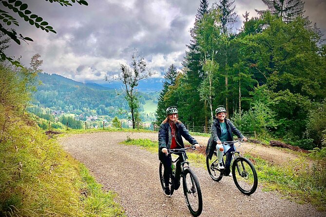 Scenic Innsbruck City and Mountain eBike Tour - Hofgarten and the shift toward the mountains